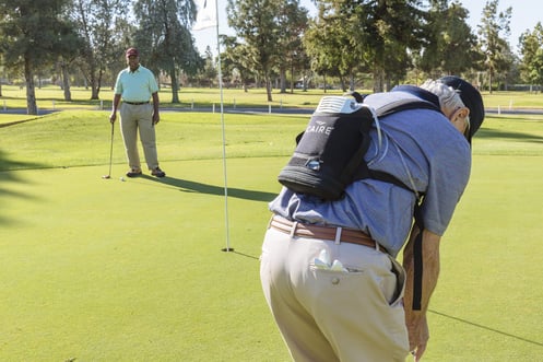 Man golfing with FreeStyle Comfort