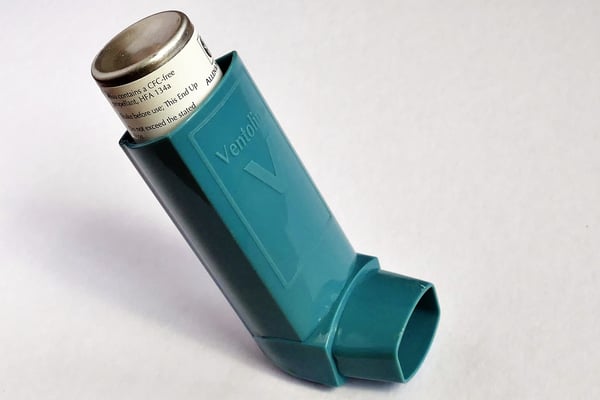 Teal inhaler