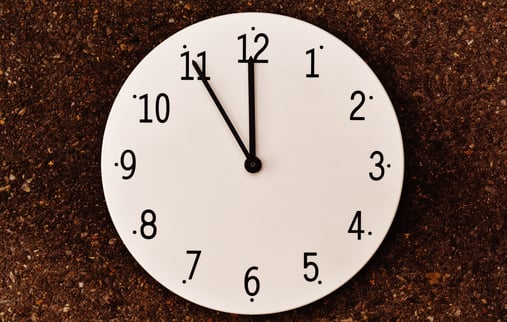 hand-clock-time-number-alarm-clock-furniture-793177-pxhere.com