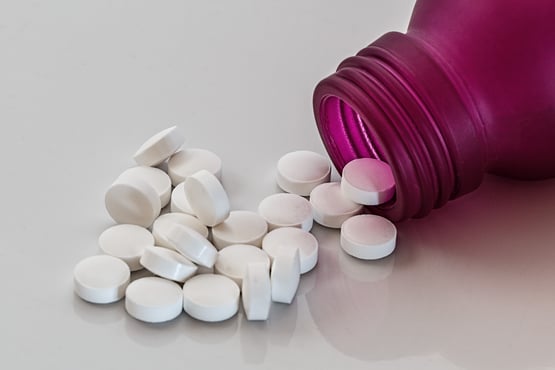 petal-bottle-medicine-pharmacy-prescription-pills-955530-pxhere.com